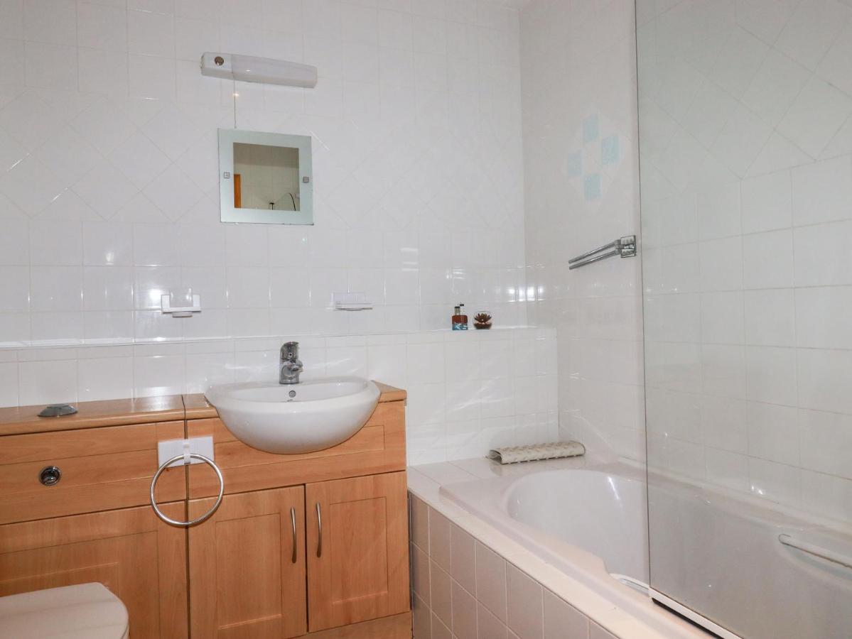 Flat 4 Apartment New Quay Екстериор снимка