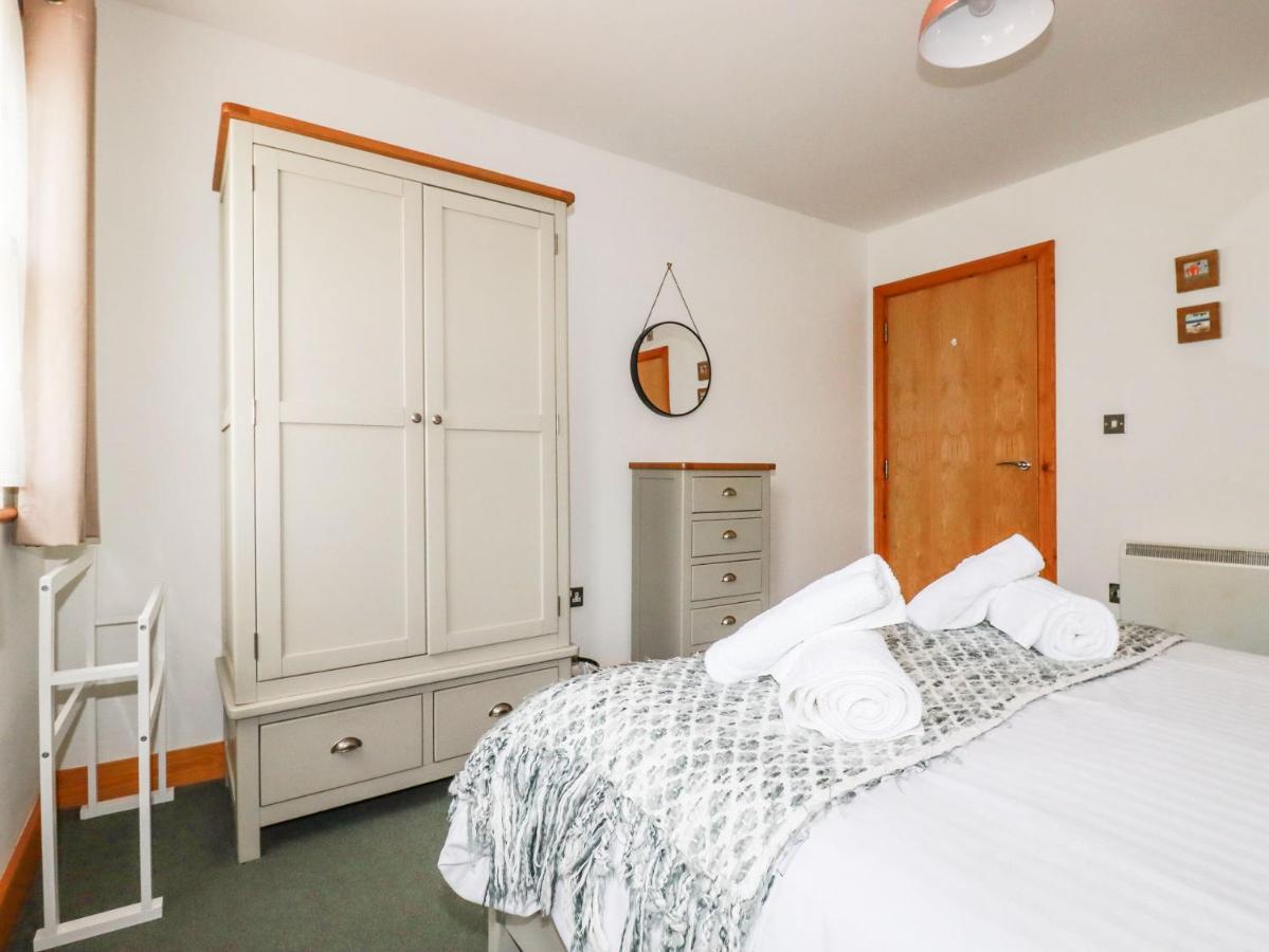Flat 4 Apartment New Quay Екстериор снимка