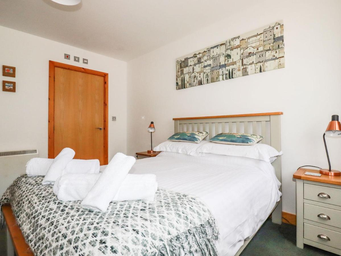 Flat 4 Apartment New Quay Екстериор снимка